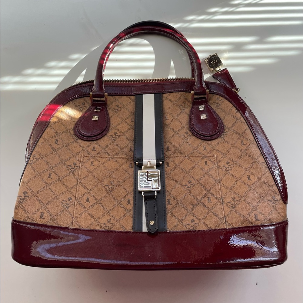 Gorgeous LAMB bag !! Super good quality!